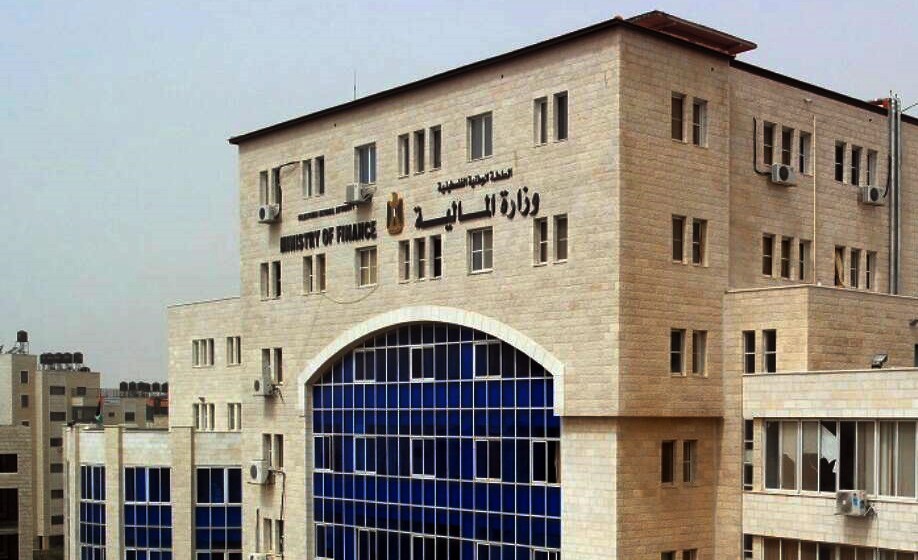"المالية" تنفي ما تناقله الإعلام العبري حول تقديم "إسرائيل" تسهيلات اقتصادية للسلطة 