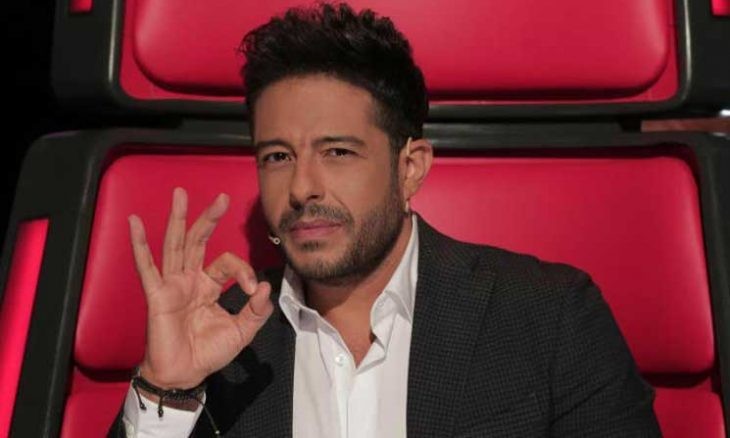 محمد حماقي يغني "جمالها استثنائي" في إعلان جديد