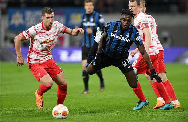 بالصور : هدف عكسي يؤجل حسم صراع لايبزيج وأتالانتا