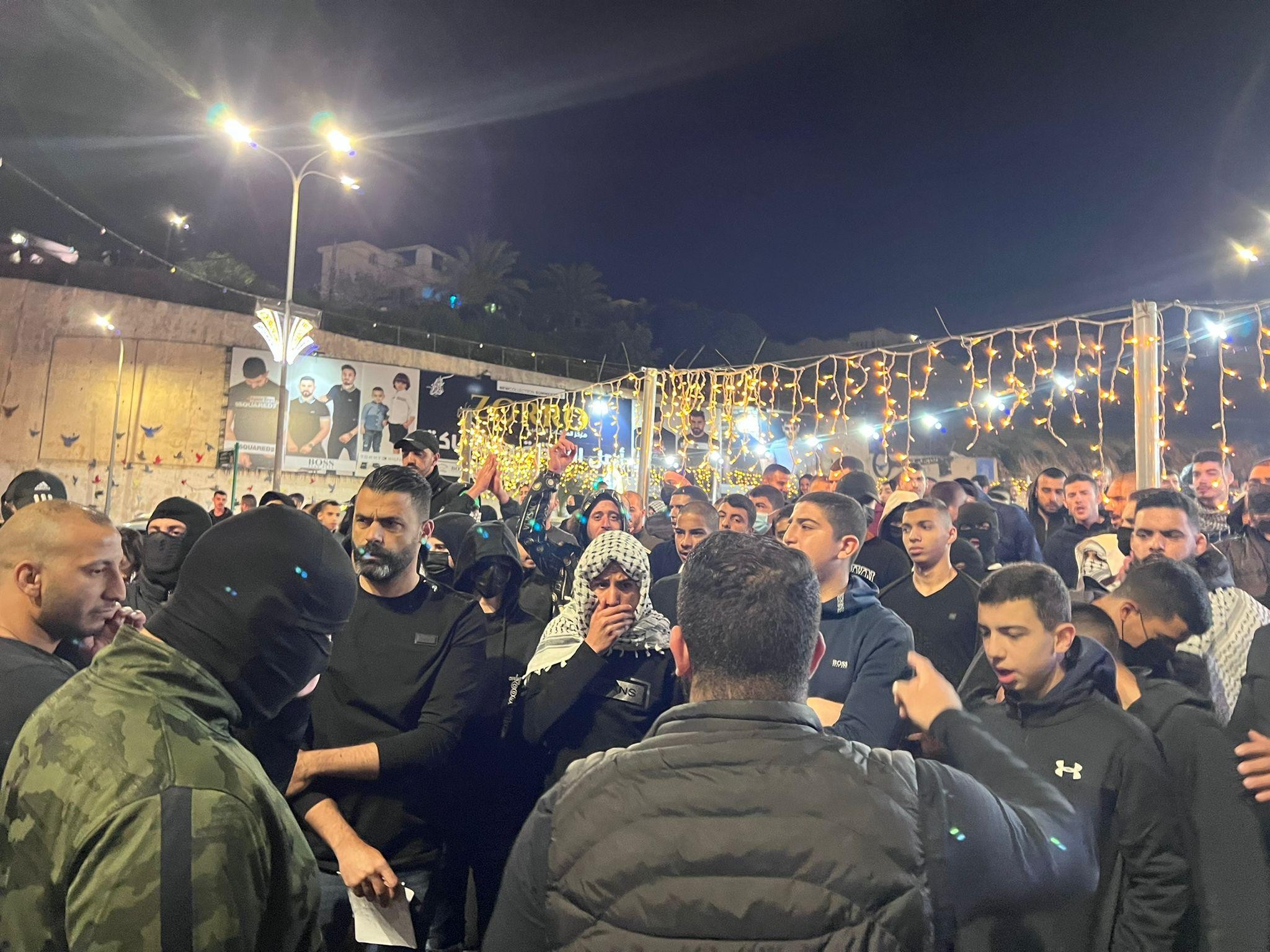 بالصور: وقفة غضب في أم الفحم تنديدًا بالعدوان الإسرائيلي على الأقصى