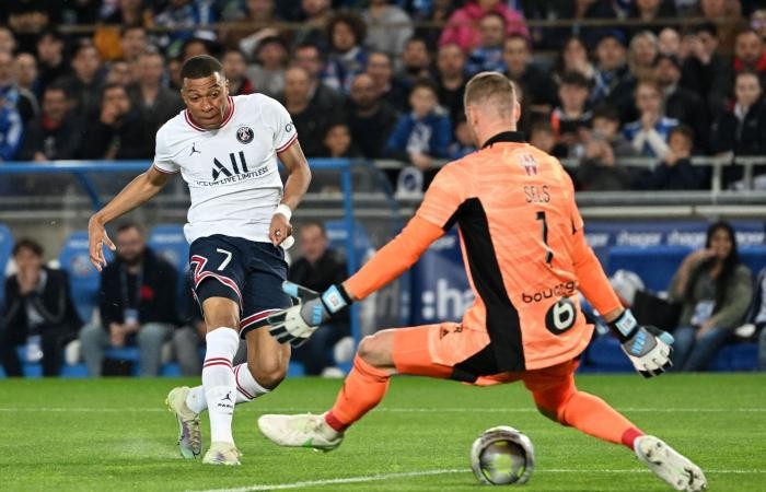 بالصور : ستراسبورج يحرج سان جيرمان بتعادل مثير