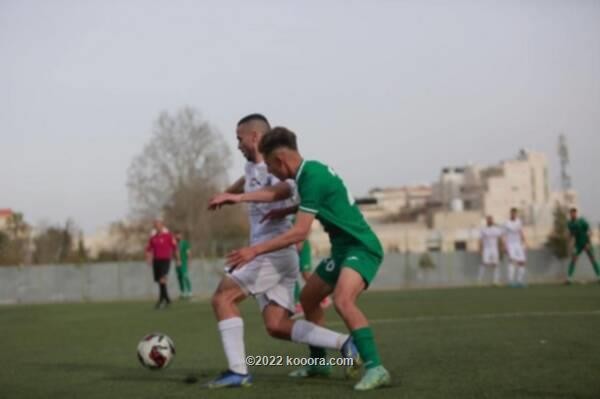 بالصور : شباب الخليل يقترب من لقب الدوري.. والمكبر يواصل المطاردة