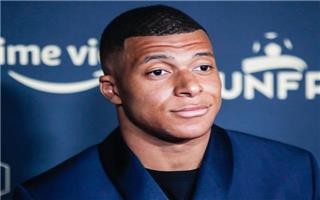 عائلة مبابي تُكذّب لابورتا