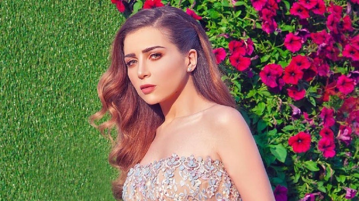 بعد شائعة ارتباطها بـ أحمد أبو هشيمة.. أول منشور لـ مي عز الدين