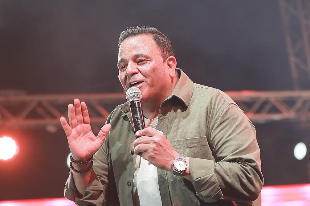 شاهد: محمد فؤاد يبهر الجمهور بأغنيته "بين إيديك"