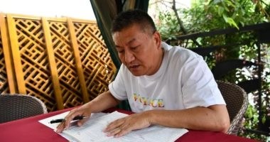 "مازال متمسك بالحلم"صينى 55عامًا يفشل فى امتحانات القبول بجامعة "جاوكاو"25 مرة