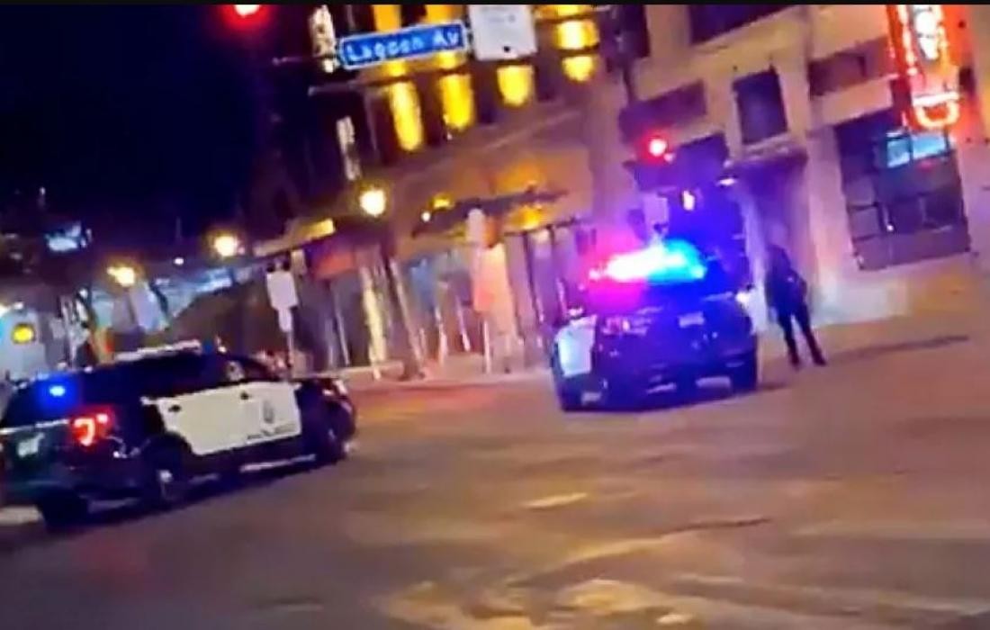 مقتل 8 أشخاص في عملية إطلاق نار بمركز للتسوق في نيويورك