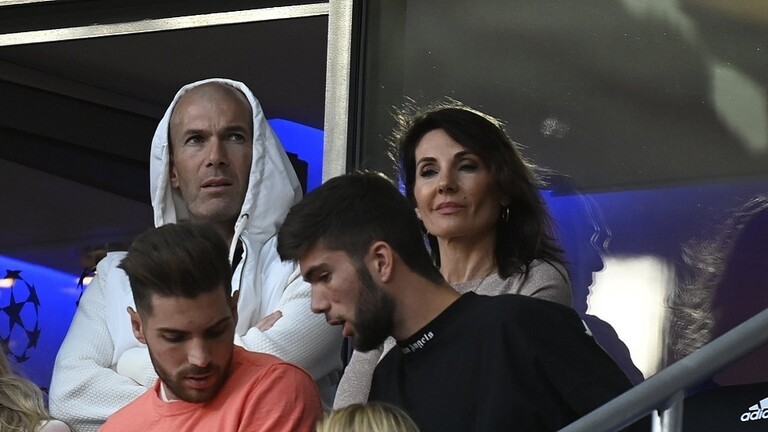 زيدان يحدد موقفه بعد جلسة مع ناصر الخليفي