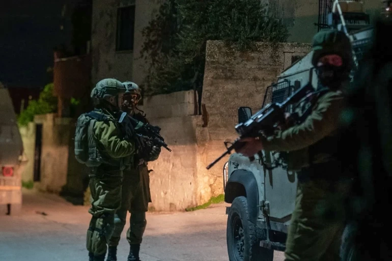 مقاومون يتصدون بالرصاص والعبوات المتفجرة لقوة إسرائيلية في جنين