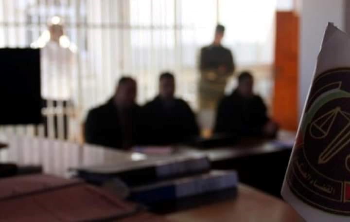 القضاء العسكري بغزة يُصدر أحكامًا بالإعدام والمؤبد بحق تجار مخدرات