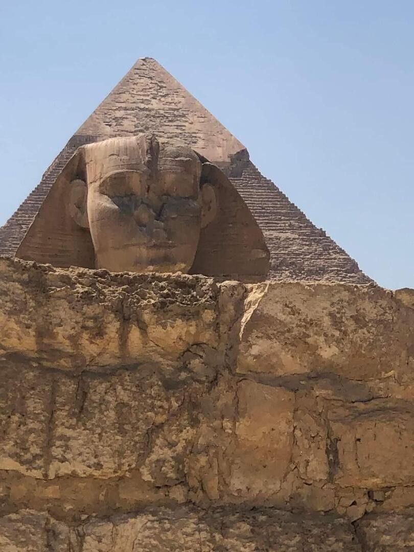 بالفيديو: هل نام أبو الهول؟.. خبير يكشف حقيقة المشهد المثير للجدل