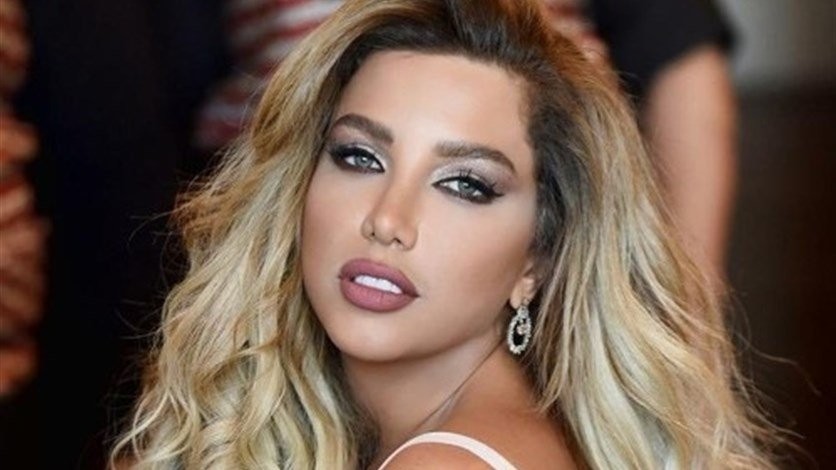 دانا حلبي تعلن طلاقها رسميا من زوجها ايمن عباس