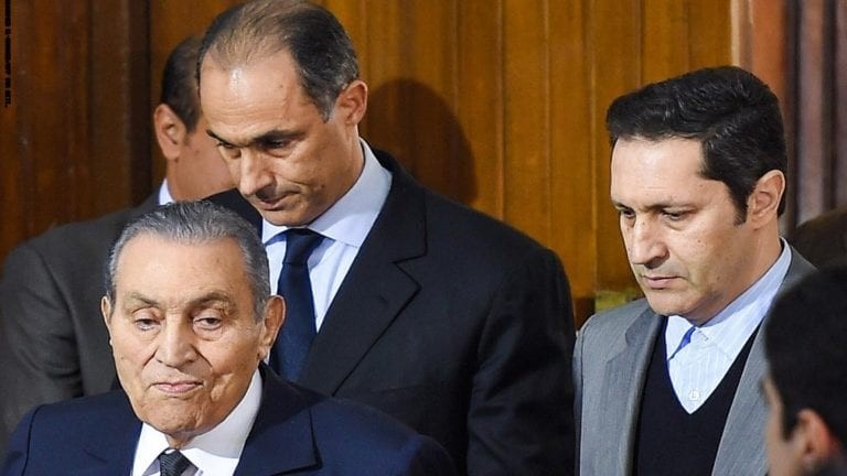 أسرة حسني مبارك تُصدر بيان "الاختتام الناجح" بشأن الإجراءات القضائية الدولية بحقهم
