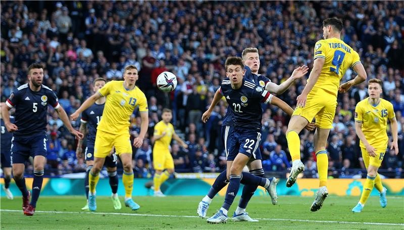 بالصور: أوكرانيا تحبط اسكتلندا وتقترب من المونديال