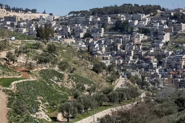 "شؤون الكنائس" تستنكر تسجيل أراضٍ محاذية للمسجد الأقصى لليهود