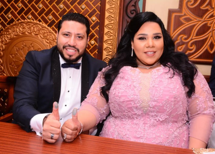 زوج شيماء سيف يوجه لها رسالة رومانسية بعد شائعات الانفصال