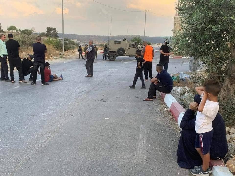 الاحتلال يهدم منزلًا قيد الإنشاء في بلدة نعلين