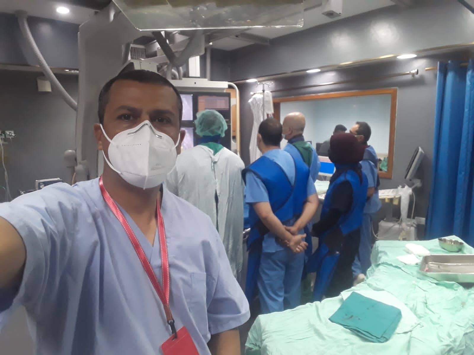 إجراء عمليات قسطرة طرفية معقدة في مستشفى غزة الأوروبي