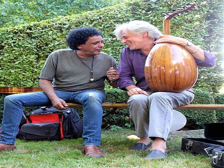 وفاة الألماني رومان بونكا رفيق مشوار محمد منير