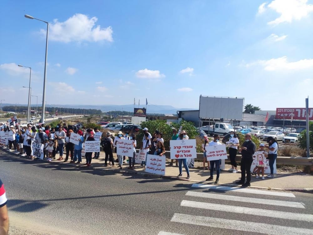 بئر السبع: وقفة احتجاجية ضد إقامة الاحتلال حفلًا موسيقيًا في المسجد الكبير