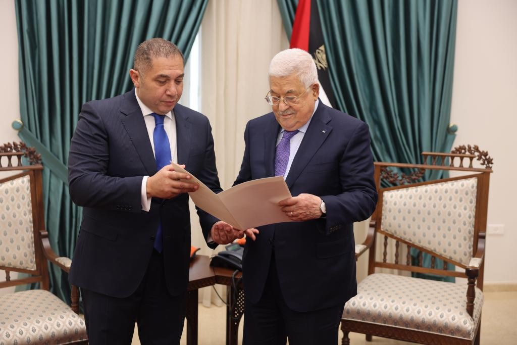 الرئيس عباس يتلقى من نظيره المصري دعوة لحضور مؤتمر عن التغير المناخي