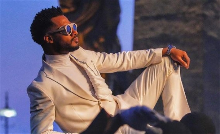 واخدين إذن من الحكومة.. محمد رمضان يدخل حفله في الأردن بـ”اللامبورجينى”