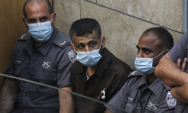 تعرض للتهديد بالقتل من سجناء جنائيين