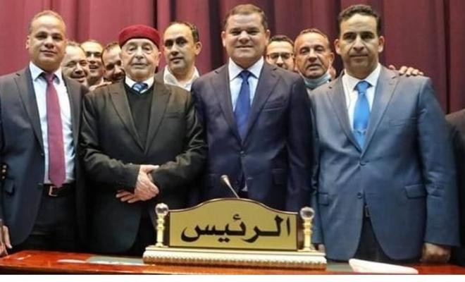 تحطم طائرة مروحية تُقل وزراء من حكومة الدبيبة الليبية قبيل إقلاعها