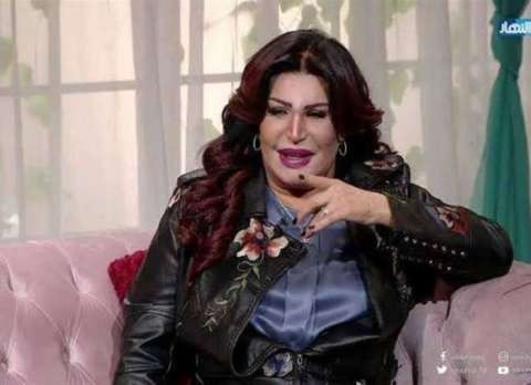 نجوى فؤاد: خايفة أحج عشان مش عايزة أبطل تمثيل وأفضل أحط مكياج