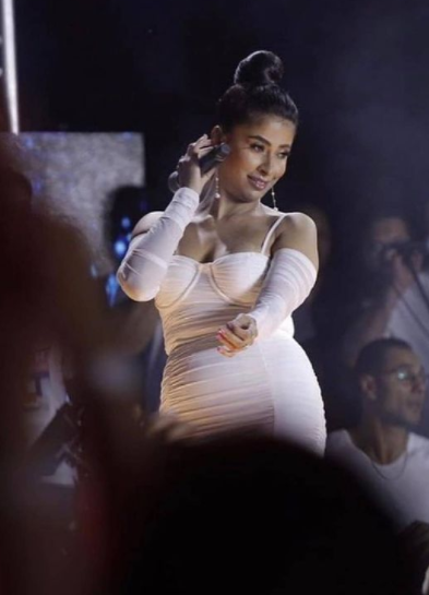 الخمور تتسبب في تأجيل حفل روبي بالساحل الشمالي