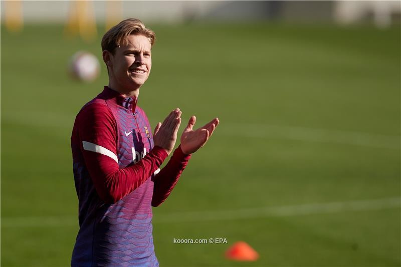 برشلونة يتفق مع مانشستر يونايتد على سعر دي يونج