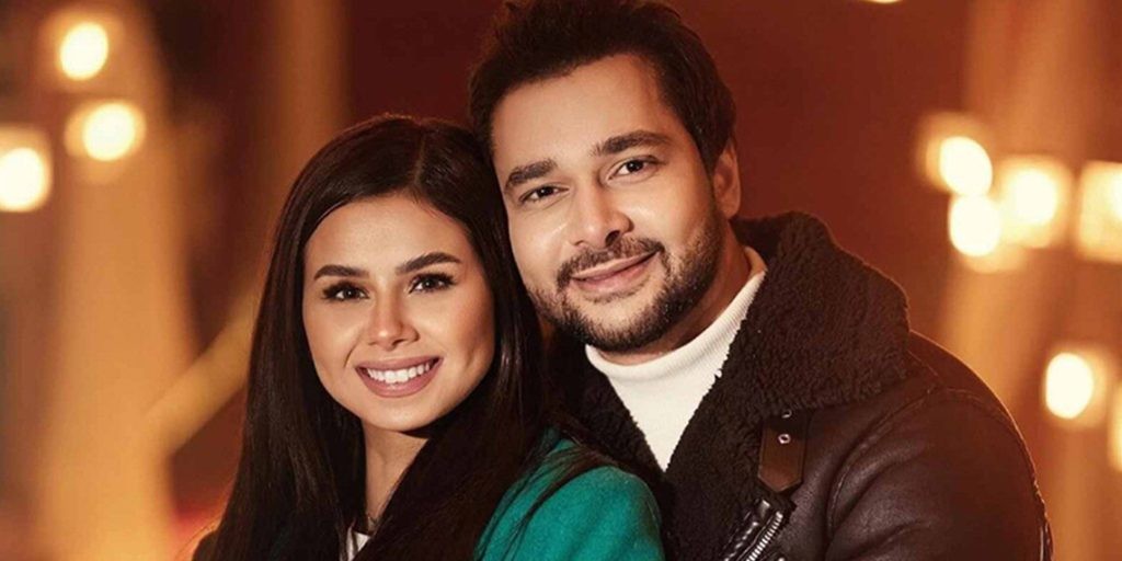 منة عرفة تعلن طلاقها من زوجها للمرة الثالثة خلال سنة