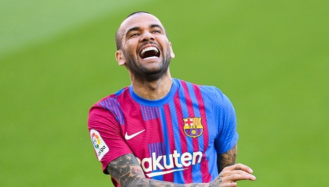 رسميا.. ألفيس يعود للمكسيك ويواجه برشلونة