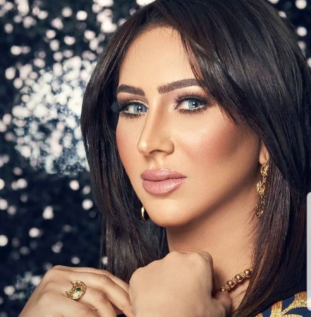 شاهد: وفاء مكى تطلب الدعاء لابنتها.. حالتها حرجة