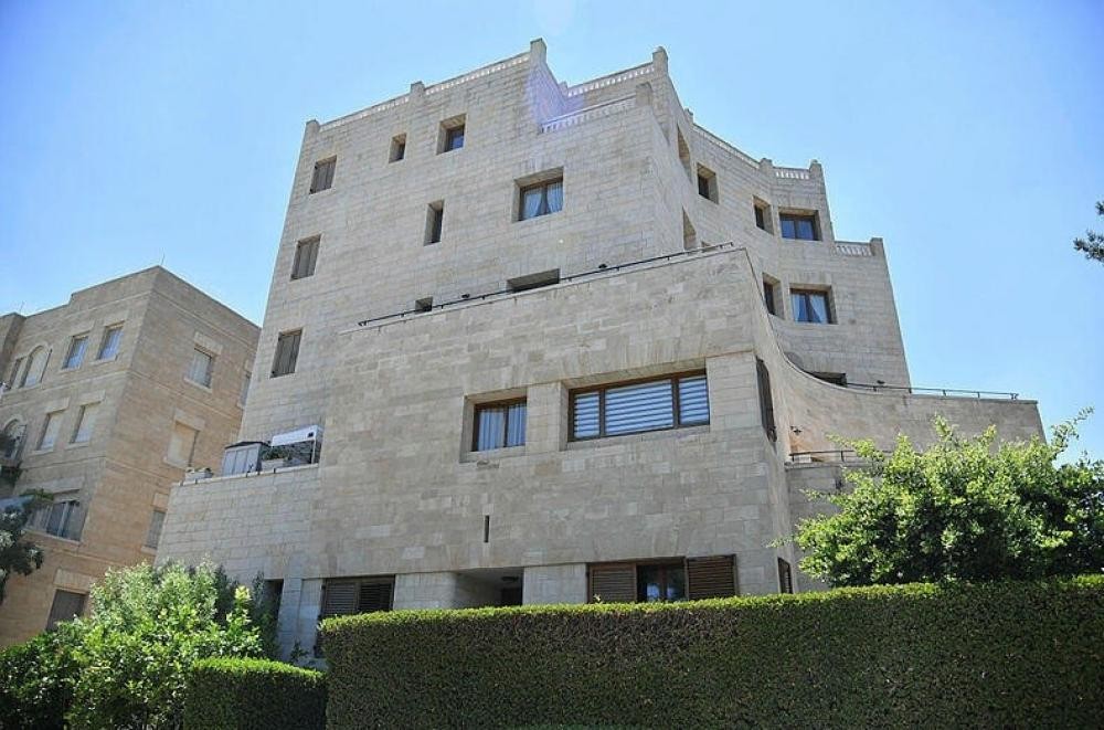 لابيد يعتزم السكن في منزل هُجّر منه الفلسطينيين أيام النكبة