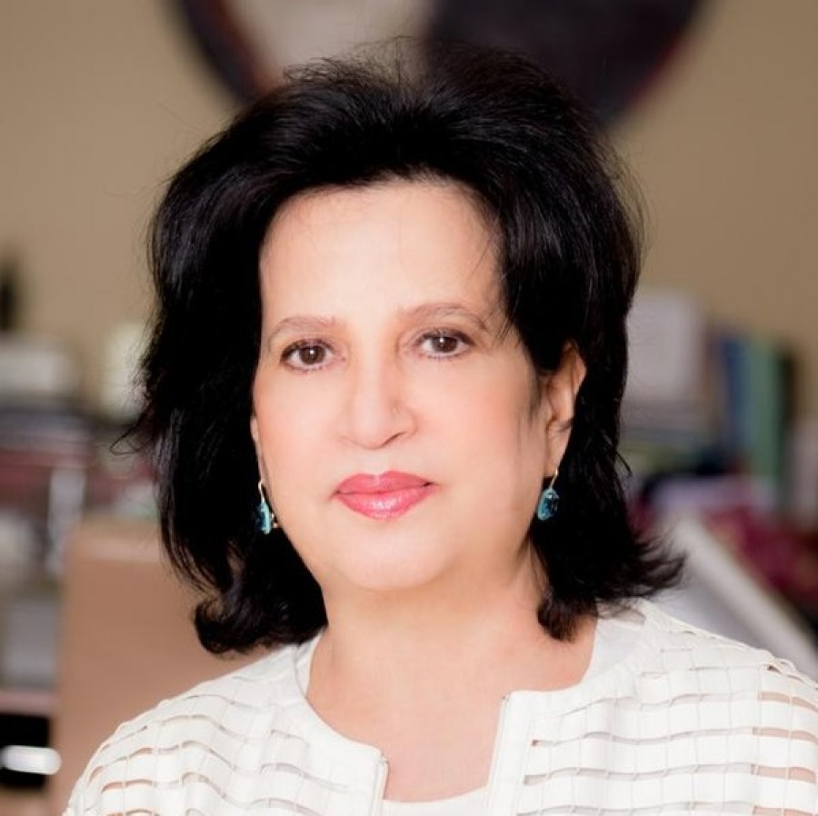 ملك البحرين يُقيل وزيرة لرفضها التطبيع مع الاحتلال