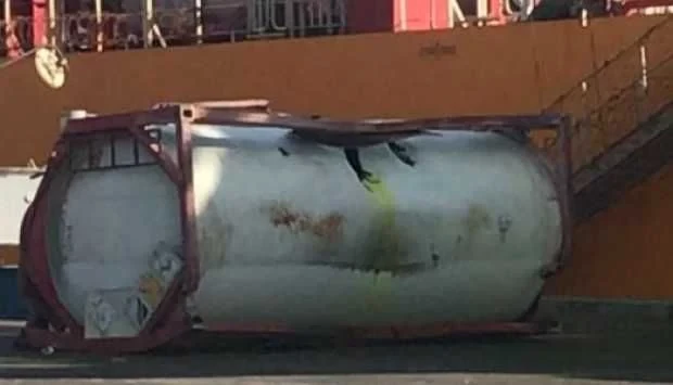 الأردن: الكشف عن آخر تطورات حادثة سقوط خزان غاز في ميناء العقبة