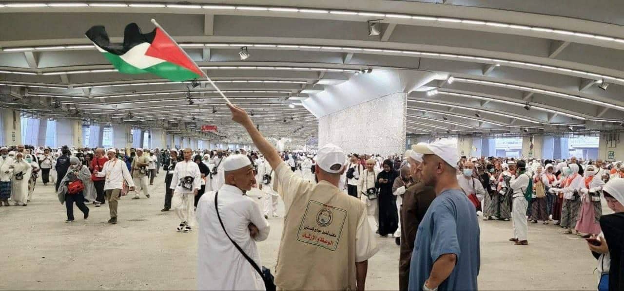 حُجاج بيت الله الحرام يتوافدون لأداء طواف الوداع