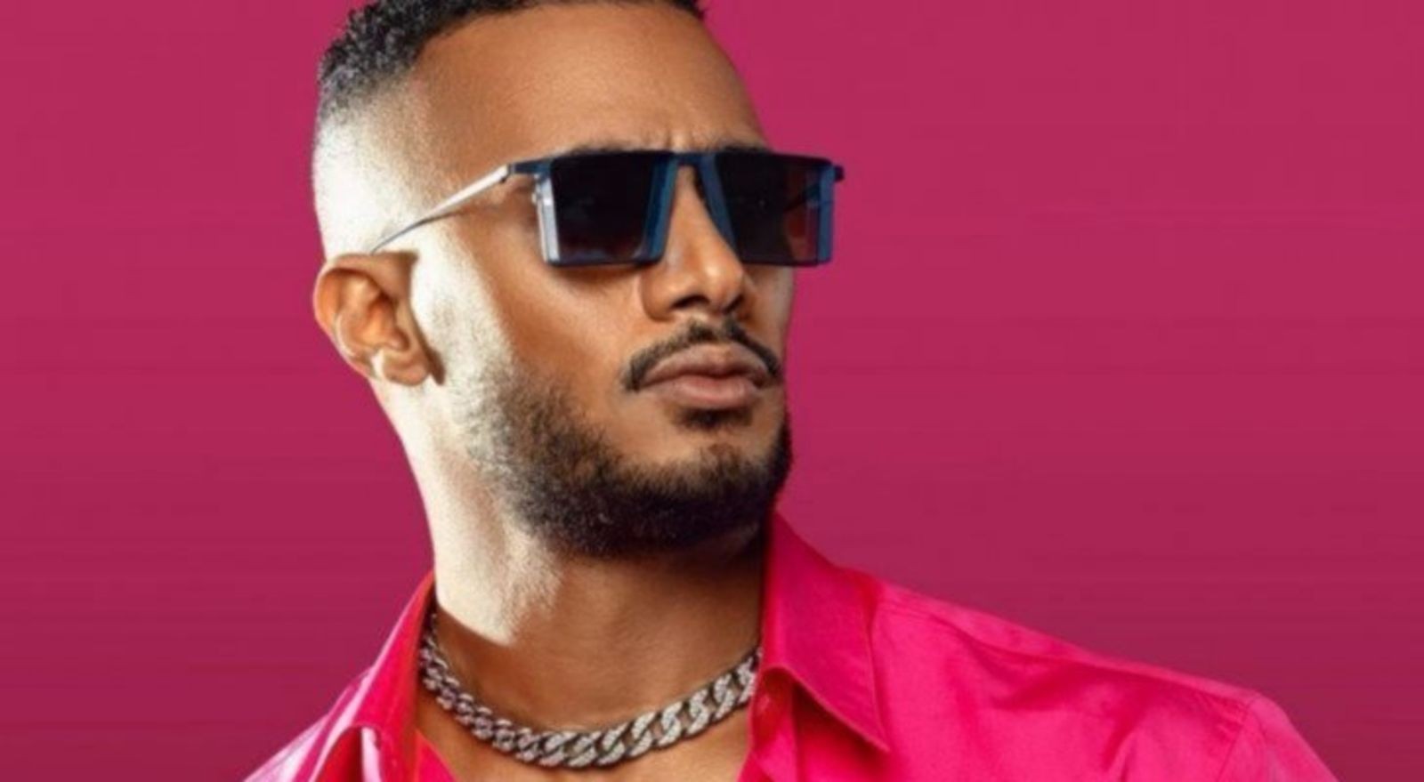 محمد رمضان ينشر فيديو مع شبيهه بحفله بالعلمين الجديدة