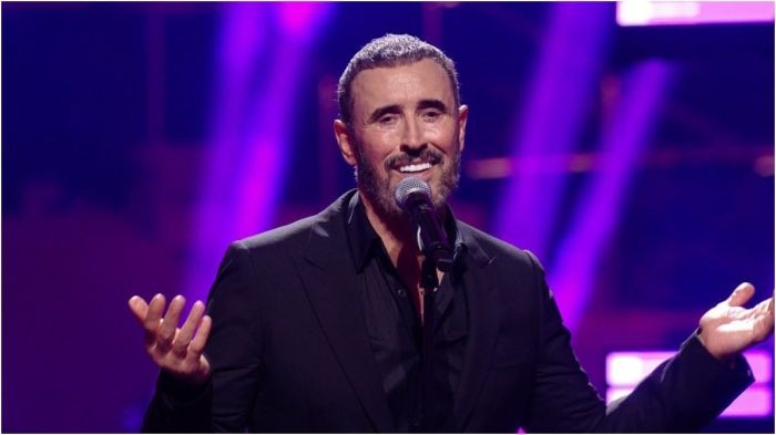 جمهور كاظم الساهر يطالبه بغناء انا وليلى .. ويرد بطريقة فكاهية