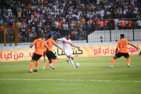 بالصور.. الزمالك يعبر عقبة فاركو ويلامس درع الدوري المصري