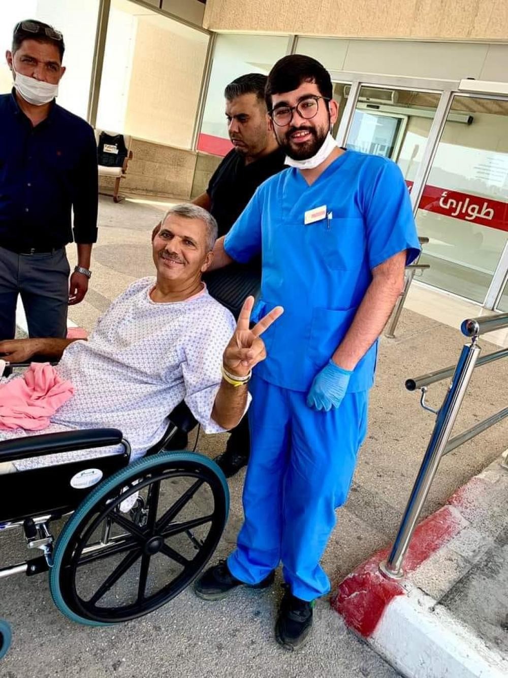 الشاعر: أعود للبيت وأنا أجر ركام جسدي ولن ترهبني خفافيش الظلام
