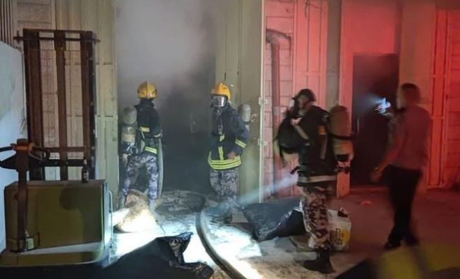 الدفاع المدني يتمكن من إخماد حريق بمعمل إنتاج رقائق غذائية شمال طولكرم