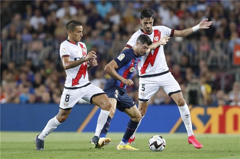 بالصور : برشلونة يستهل الموسم بتعادل مخيب ضد رايو فاليكانو