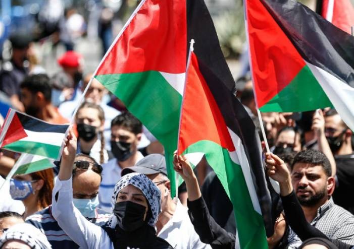وقفات في لبنان  تنديدًا بجرائم الاحتلال بحق الشعب الفلسطيني