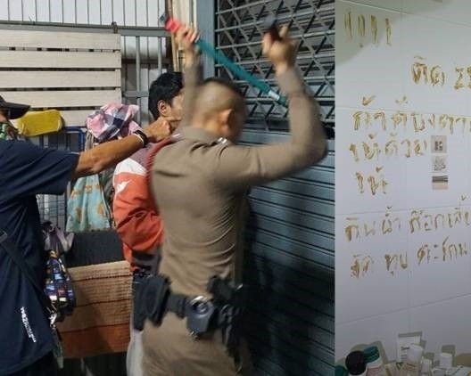 تفاصيل إنقاذ سيدة احتجزت داخل حمام منزلها فى بانكوك