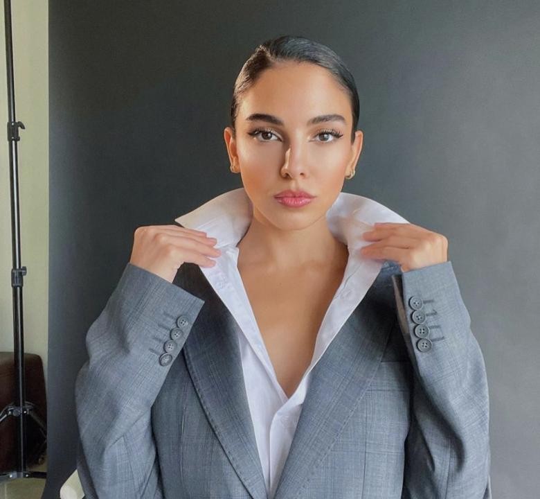 بإطلالة جذابة.. سلمى أبو ضيف تخطف الأنظار عبر إنستجرام