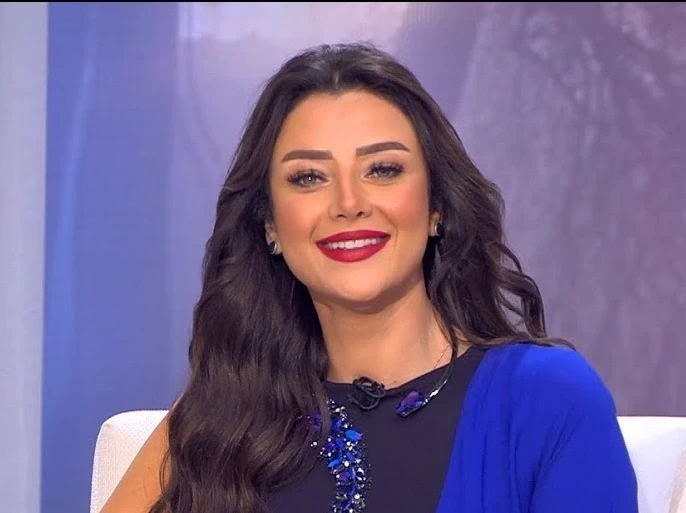 رضوى الشربيني تكشف حقيقة إجرائها عملية تجميل