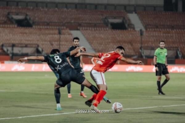 بالصور: الأهلي يستعيد الانتصارات بثنائية أمام إنبي