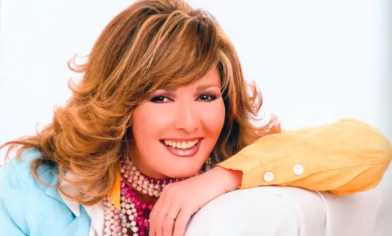 بعد شائعة وفاة أثار الحكيم.. رغدة تهاجم رواد السوشيال ميديا